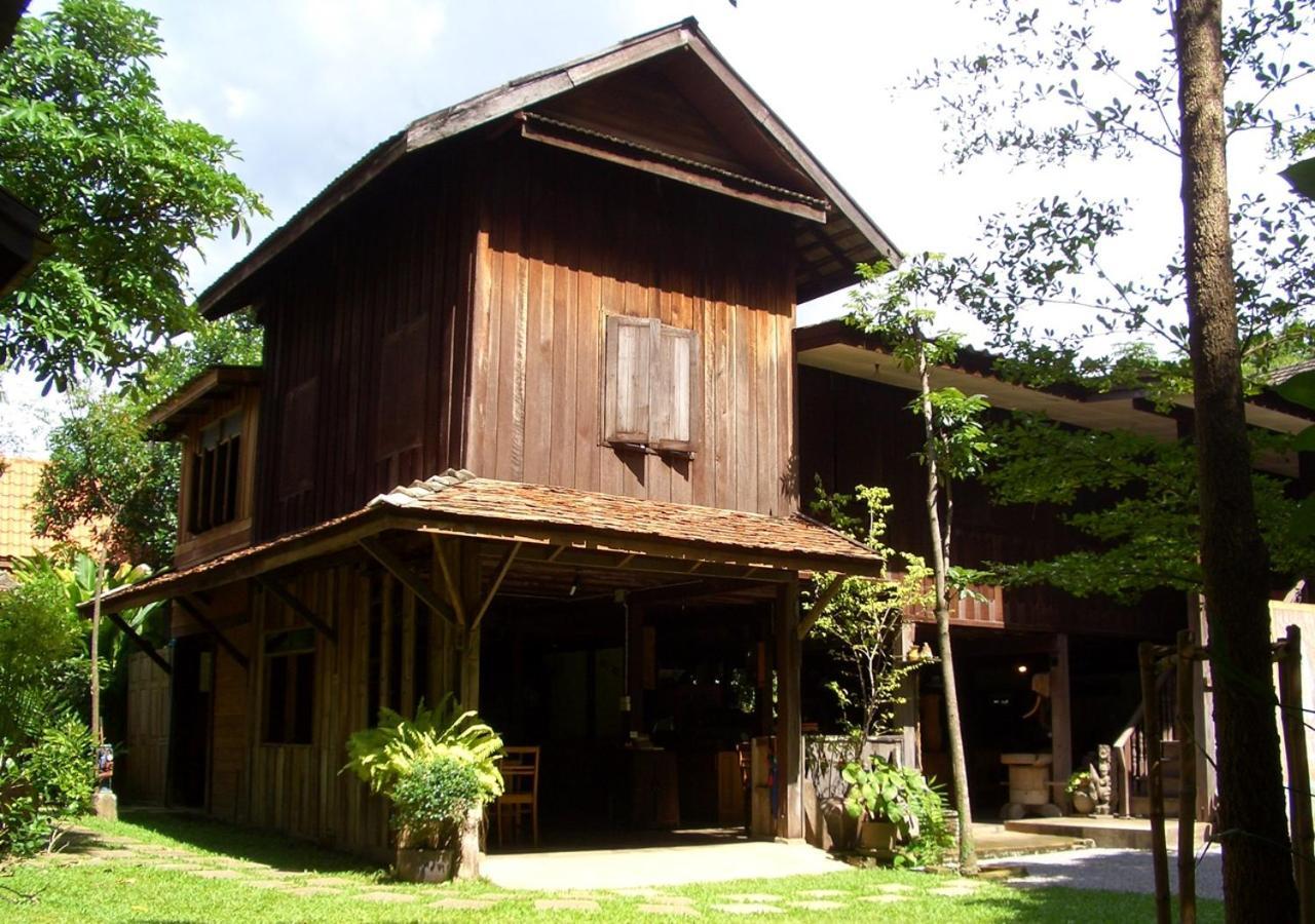 Tanita House Bed & Breakfast Chiang Mai Exterior photo