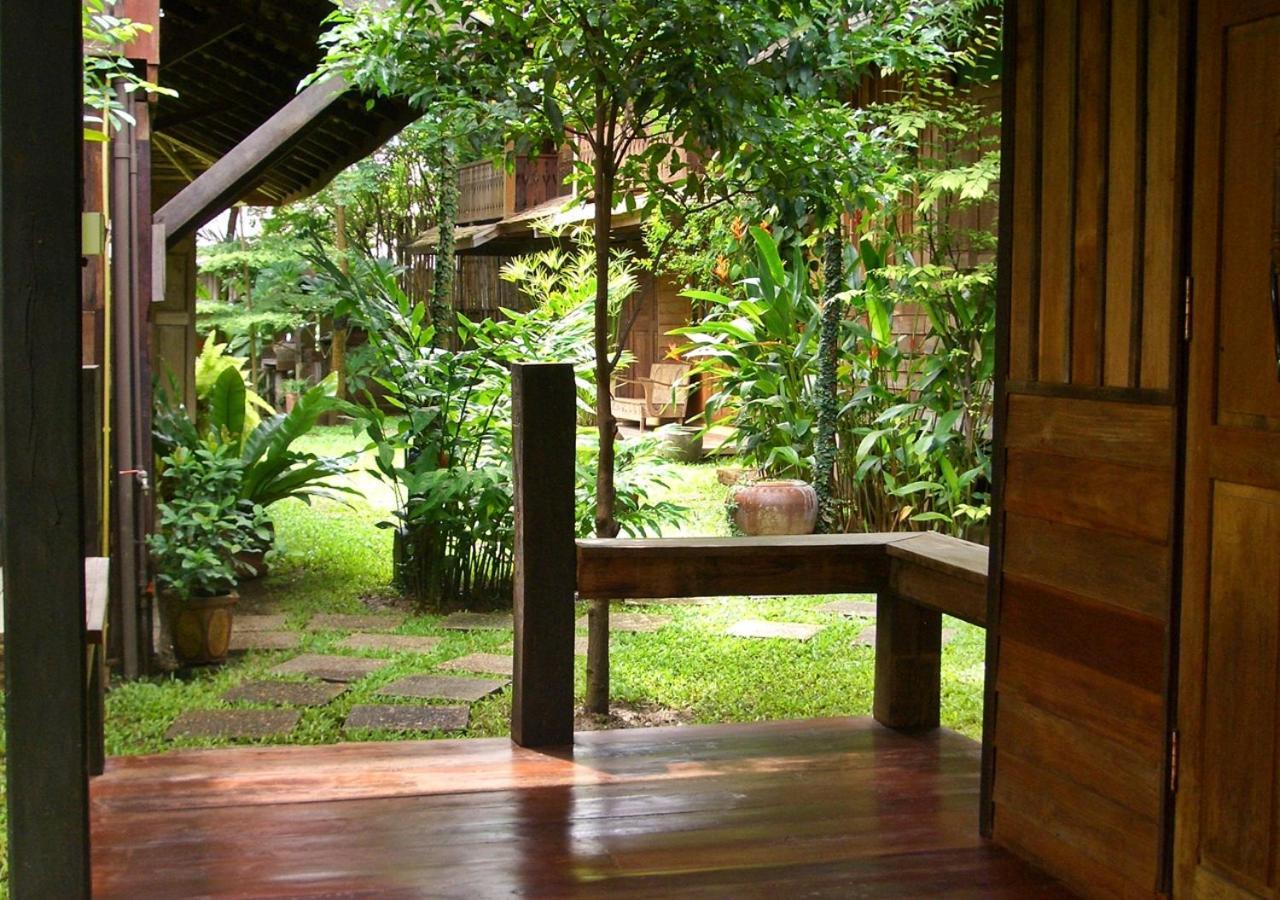 Tanita House Bed & Breakfast Chiang Mai Exterior photo