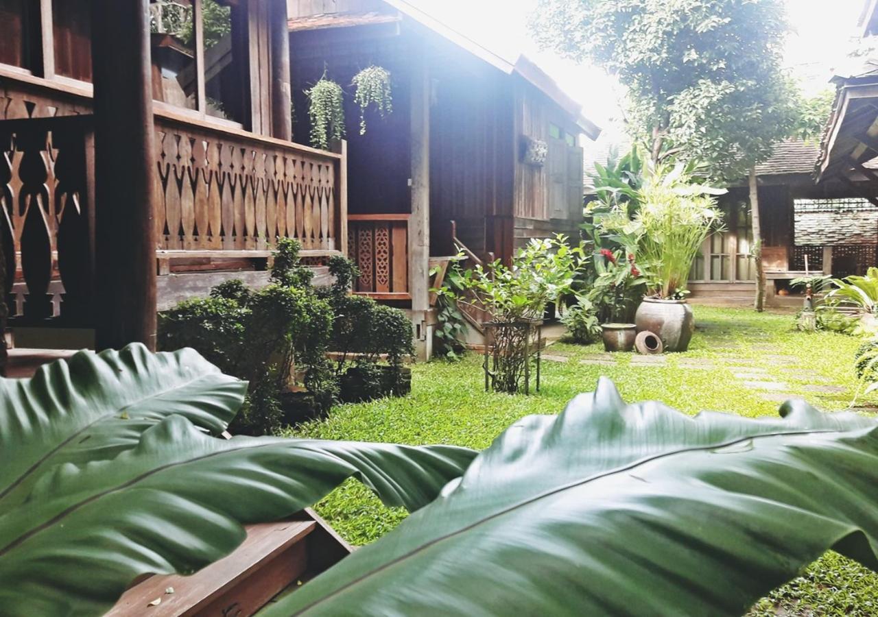 Tanita House Bed & Breakfast Chiang Mai Exterior photo